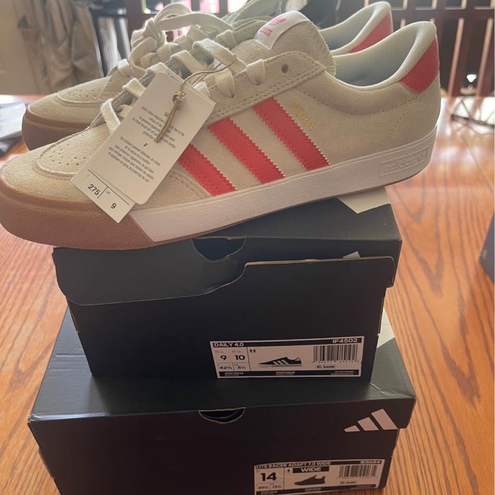 adidas Women's Beige and Orange/Red Sneakers